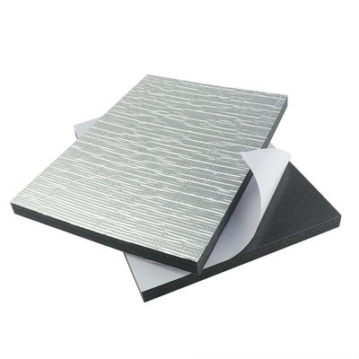 Temps résistant 0,4 mm-60 mm retardant le feu feu de l'isolation Foam Sheets Réflectivité 96-97% Facile à installer