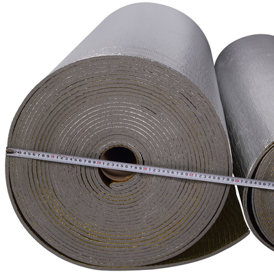 Foil d'aluminium pur 4 mm XPE Barrière thermique XPE Foil en mousse aluminium rouleaux isolants cellulaires de toit bouclier radiant Barrière