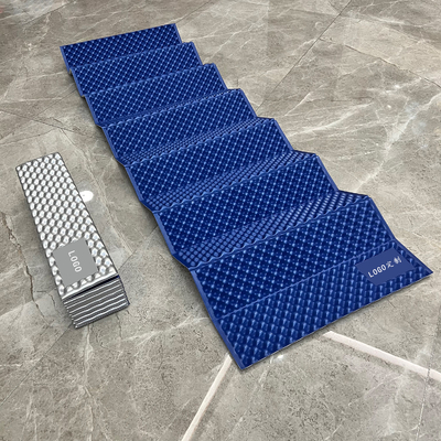 Mat de camping de haute qualité Mat de couchage écologique Léger Mat de mousse pliable en PE Anti-saleté