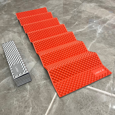 Mat de camping de haute qualité Mat de couchage écologique Léger Mat de mousse pliable en PE Anti-saleté