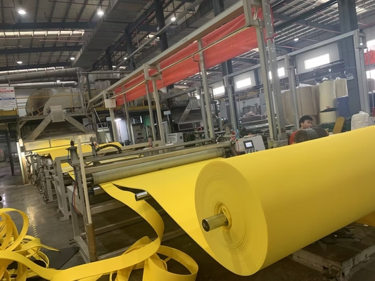 Matraques flottantes OEM en mousse d'eau pour activités en plein air Solution de production résistante aux intempéries