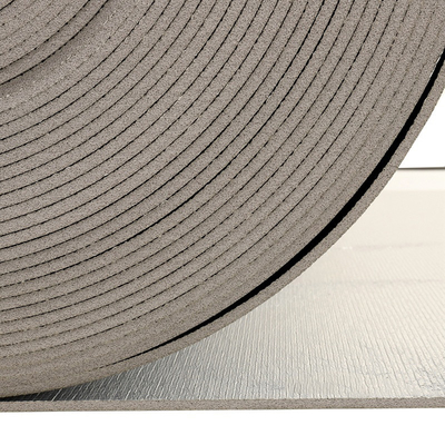 Mousse PE à haute densité avec feuille d'aluminium réfléchissante sur le côté isolant sous tapis stratifié ou vinyle