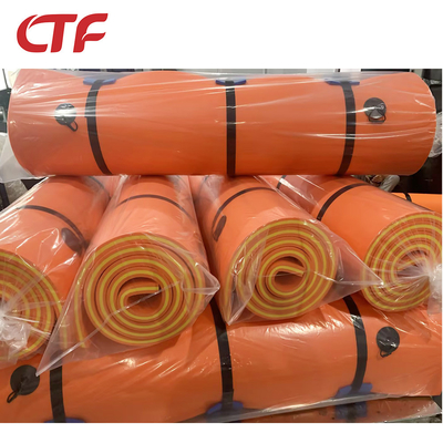 Vente en gros de tapis flottant couverture d'eau tapis flottant haut de gamme pour le lac et la navigation en bateau