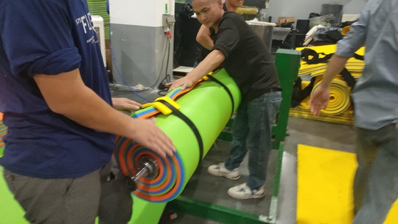 Pâtes flottantes à l'eau de l'usine directe 3 couches épaisses XPE mousse tapis flottant piscine lac