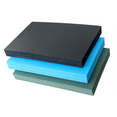 Rouleaux de mousse à cellules fermées pour l'isolation acoustique par l'IDPE