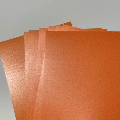 Folie de mousse IXPP reliée croisée avec une absorption des chocs supérieure et des fonctions imperméables à l'eau matière première protectrice fiable pour les applications d'emballage de jouets cosmétiques industriels et de biens de consommation